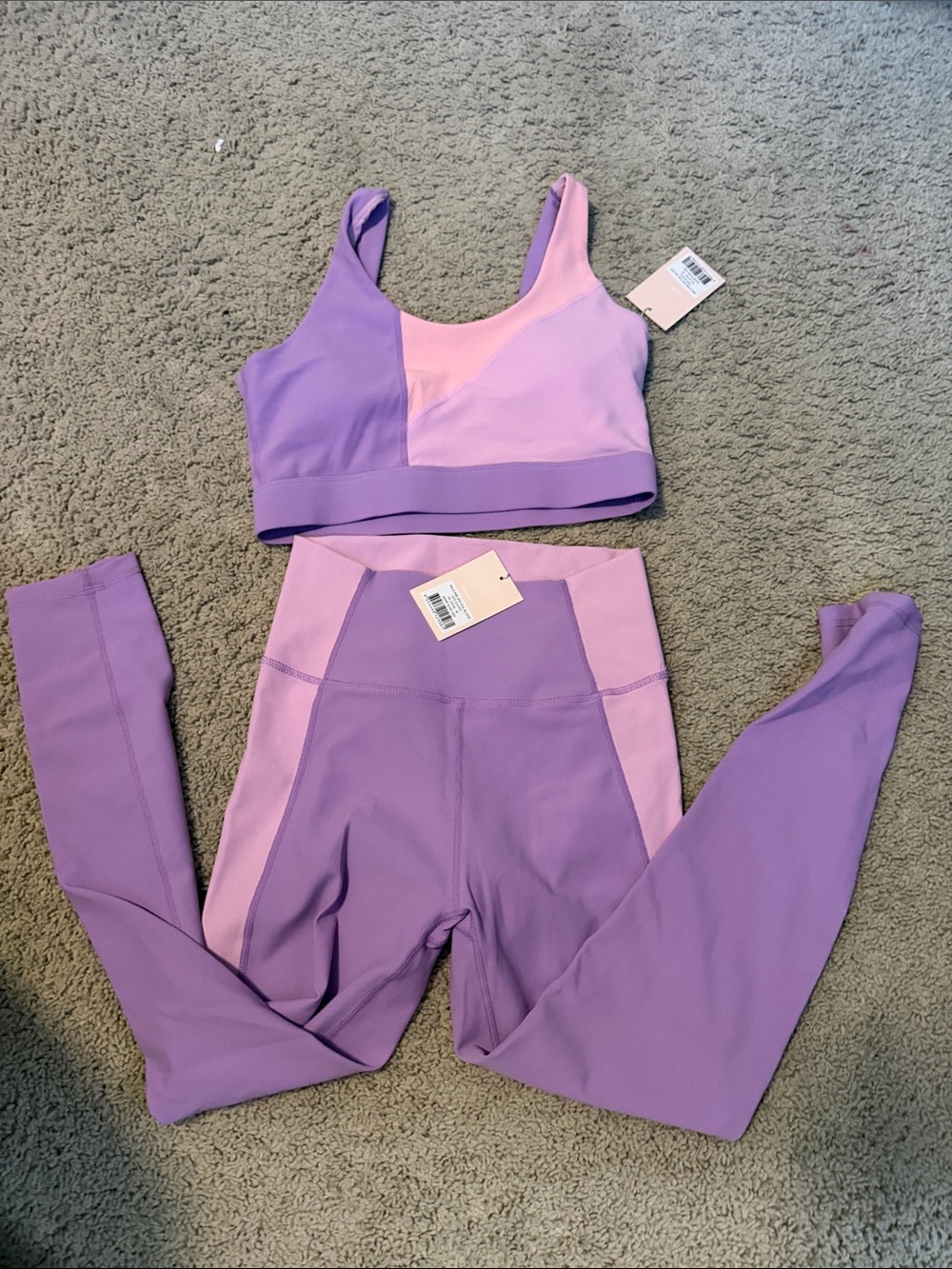 Purple & Light Pink Colorblock Sports Bra and Leggings Set